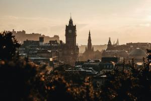 Cheap Business Class Flights to Edinburgh (EDI), Scotland