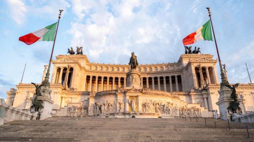Cheap first class flights to Italy