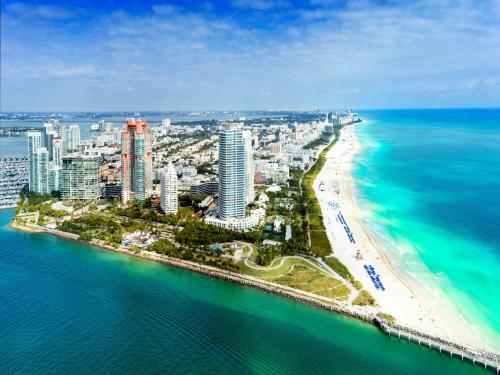 Cheap Business Class Flights from London (LHR) to Miami (MIA)