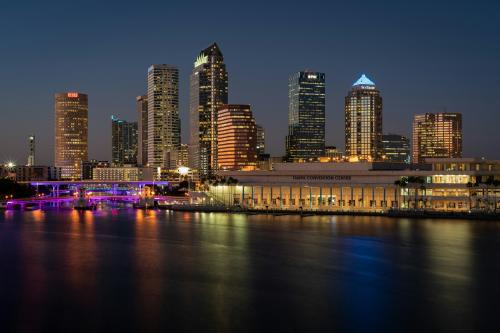 Cheap Business Class Flights to Tampa (TPA)