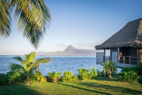Cheap Business Class Flights to Tahiti (PPT), French Polynesia