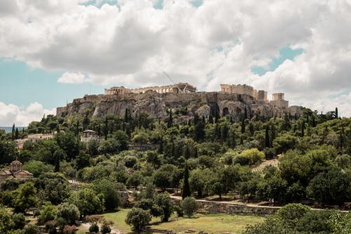 Cheap first class flight to Athens, Greece