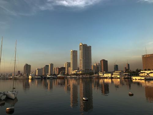 Cheap Business Class Flights to Manila (MNL)