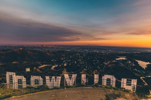 Cheap Business Class Flights from Brisbane (BNE) to Los Angeles (LAX)