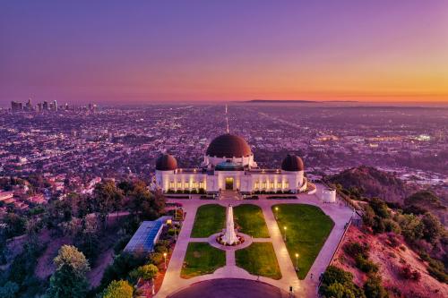 Cheap Business Class Flights from Singapore (SIN) to Los Angeles (LAX)