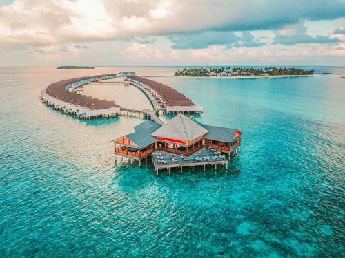 Cheap first class flights to the Maldives