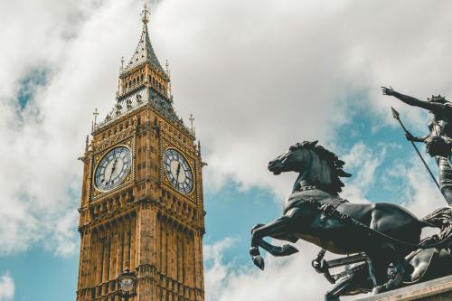 Cheap Business Class Flights to London (LHR)