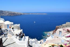 Cheap Business Class Flights to Greece