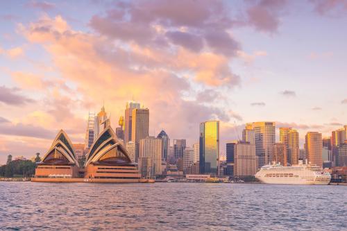 Cheap Business Class Flights from Vancouver (YVR) to Sydney (SYD)
